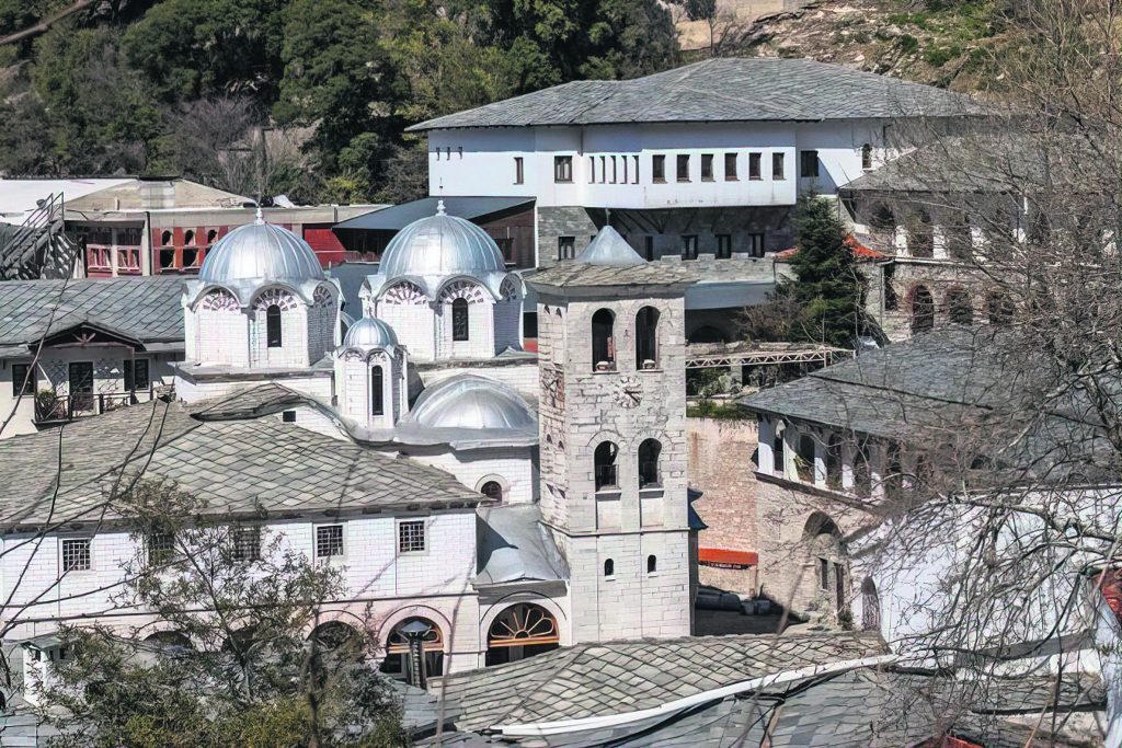 Το χειρόγραφο ευαγγέλιο επέστρεψε μετά από 105 χρόνια στη Δράμα – Η ιστορία της αρπαγής του