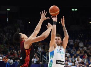 Ευρωμπάσκετ 2022: Στους «8» με 35αρα του Ντόντσιτς η Σλοβενία