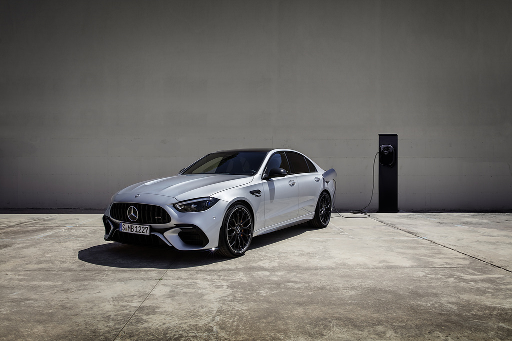 Mercedes-AMG C 63 S E Performance: Το «κάστρο» του V8 έπεσε!