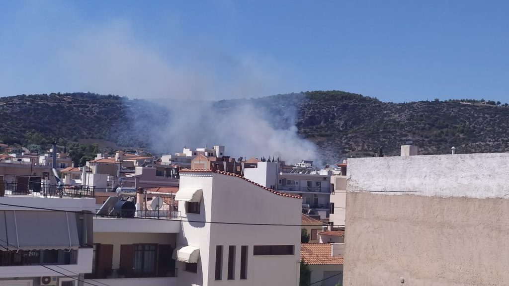 Οριοθετήθηκε η φωτιά στο Κορωπί