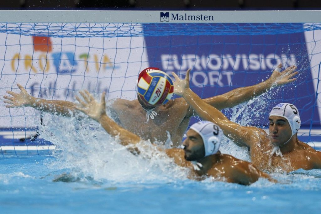 Πόλο: Η Εθνική λύγισε από την Παγκόσμια πρωταθλήτρια Ισπανία και θα παίξει για τις θέσεις 5-8 του ευ