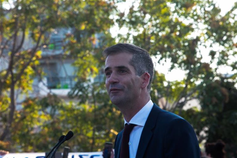 Τα (ψηφιακά) παράπονά σας στον Δήμαρχο: Ο Κώστας Μπακογιάννης απαντά στους πολίτες
