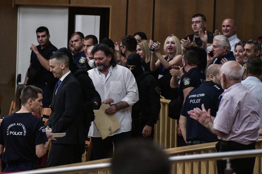 Δίκη Χρυσής Αυγής: Καταθέτει σήμερα ο πιο στενός φίλος του Φύσσα – Τι είχε καταθέσει πρωτόδικα