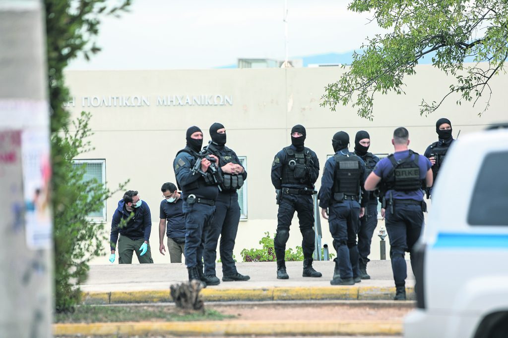 Ζωγράφου: Ποινική δίωξη για κακουργήματα και πλημμελήματα σε 23 από 32 συλληφθέντες στην Πολυτεχνειο