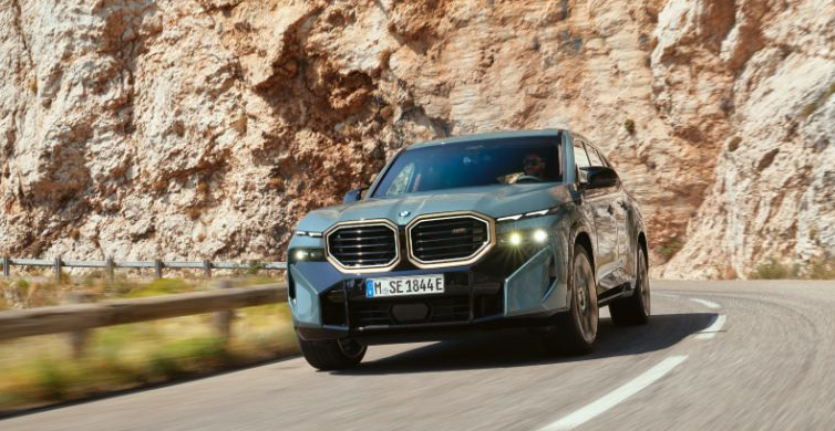 Η πρώτη BMW XM με ηλεκτρικό σύστημα μετάδοσης