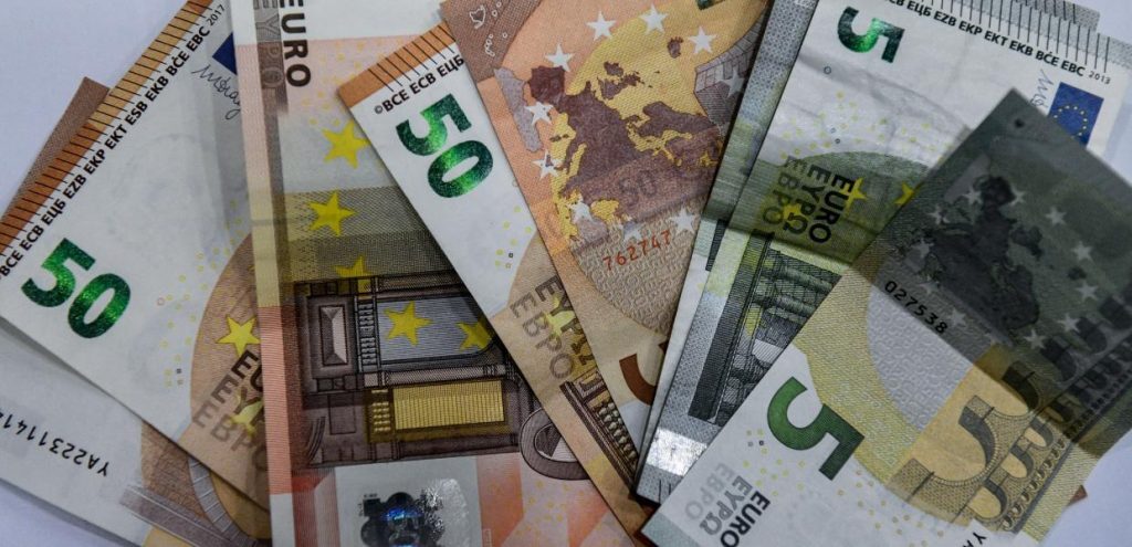 Συντάξεις: Ποιοι θα πάρουν αυξήσεις από 6 έως 8,2% – Τι θα γίνει με την προσωπική διαφορά [πίν