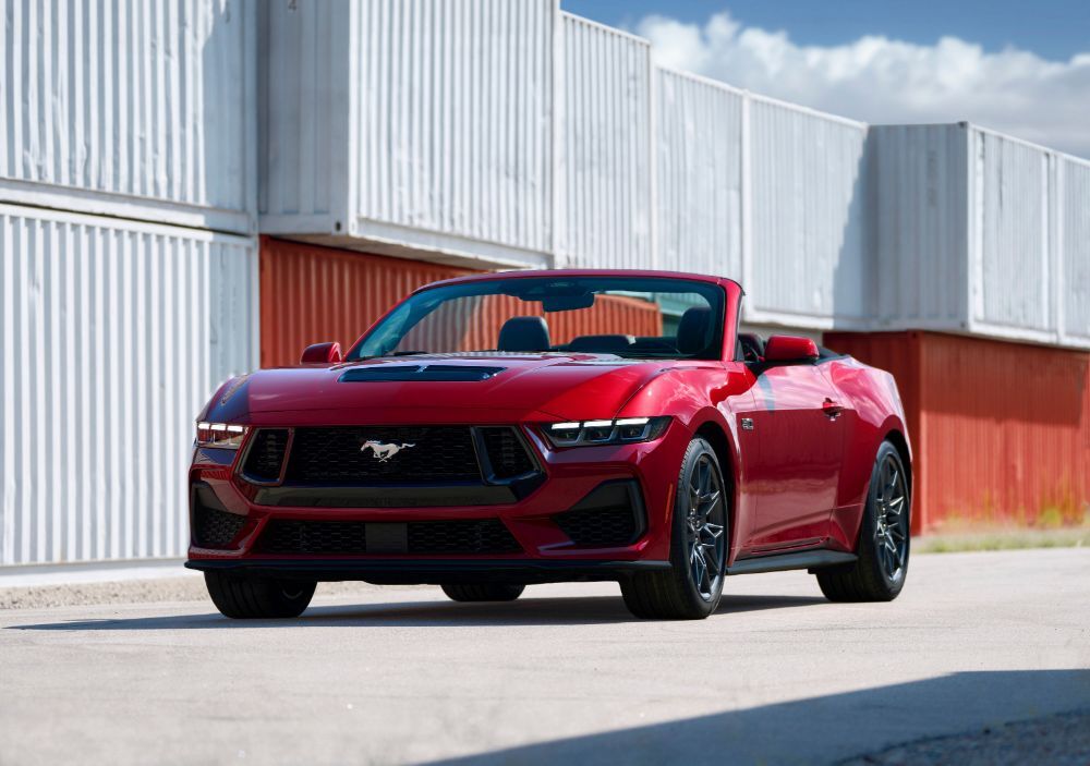 H Ford αποκαλύπτει τη νέα γενιά της Mustang