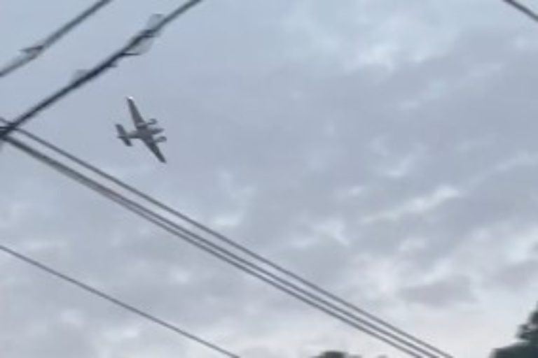 ΗΠΑ: Πιλότος απειλεί να ρίξει το αεροπλάνο του σε κατάστημα Walmart