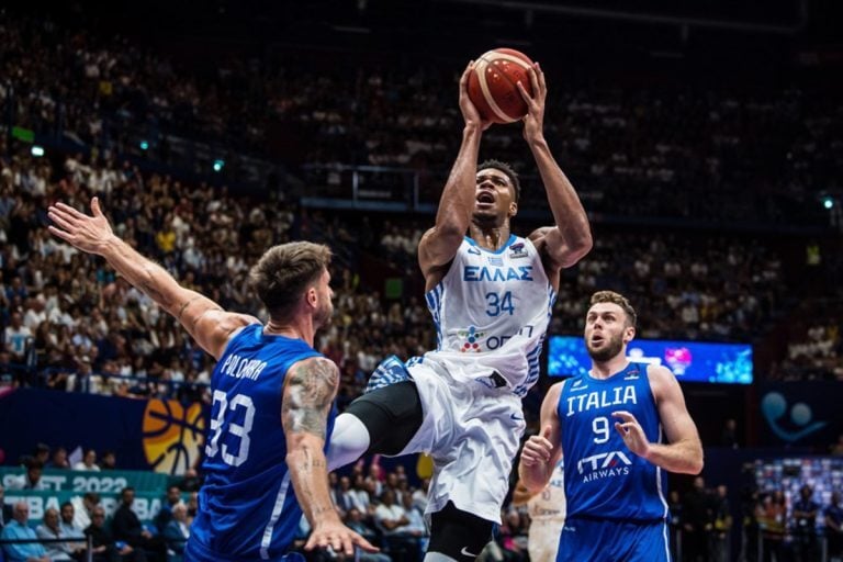 Ευρωμπάσκετ 2022: Τυφώνας Greek Freak – Ούτε με φάουλ δεν σταματούν τον Αντετοκούνμπο οι Ιταλοί [βίντεο]