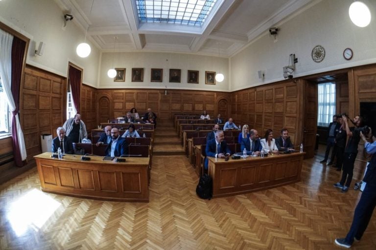 Εξεταστική Επιτροπή: Αποχώρησαν από την συνεδρίαση ΣΥΡΙΖΑ και ΚΚΕ – Τι είπε ο νόμιμος εκπρόσωπος της Krikel