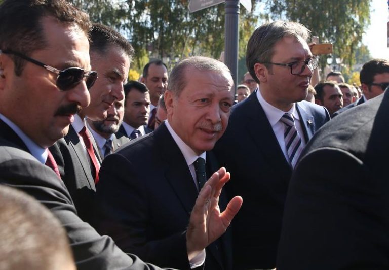Συνάντηση Βούτσιτς – Ερντογάν στη Σερβία: «Προκλητική» χαρακτήρισε την στάση της Δύσης απέναντι στη Ρωσία ο Τούρκος πρόεδρος