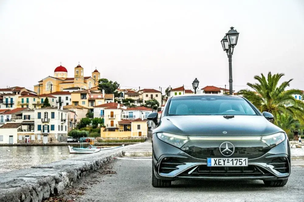 Mercedes EQS 580 4Matic: Με προορισμό το Γαλαξίδι