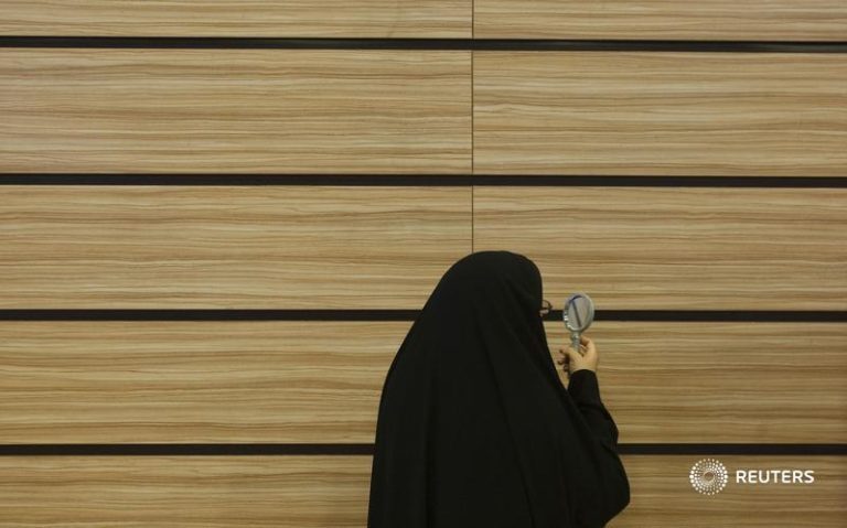 Ιράν: Σάλος με τον θάνατο 22χρονης – Συνελήφθη από την αστυνομία ηθών επειδή δε φορούσε χιτζάμπ