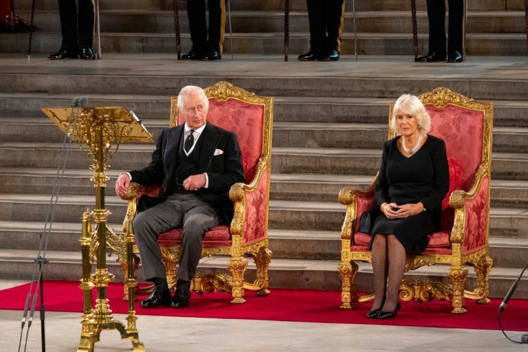 Βασιλιάς Κάρολος Γ’: Πόσο πλούσιος είναι – Μία ματιά στην τεράστια περιουσία του νέου μονάρχη