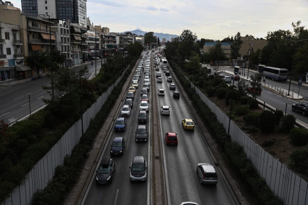 Κίνηση τώρα: «Βουλιάζει» το λεκανοπέδιο – Πού εντοπίζονται τα πιο σημαντικά προβλήματα [χάρτης]