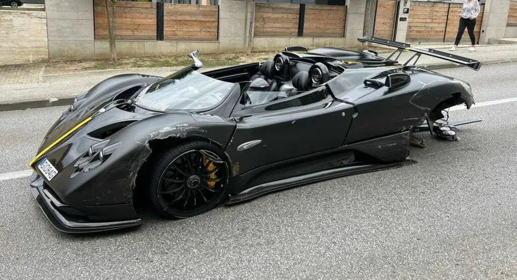 Οδηγός καταστρέφει μία σπανιότατη Pagani Zonda HP Barchetta στην Κροατία