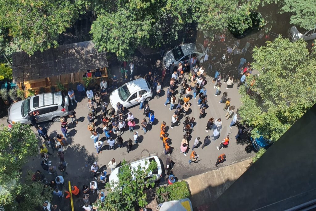 Ισχυρότατος σεισμός 7,4 Ρίχτερ στο Μεξικό – Προειδοποίηση για τσουνάμι [βίντεο]