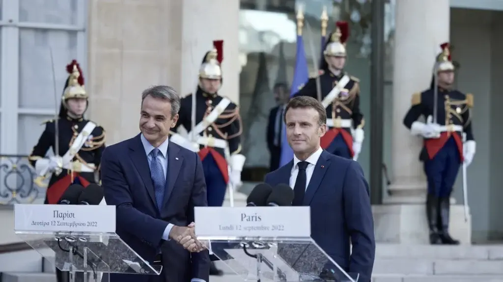 Διάλογος, αλλά όχι και νταηλίκια