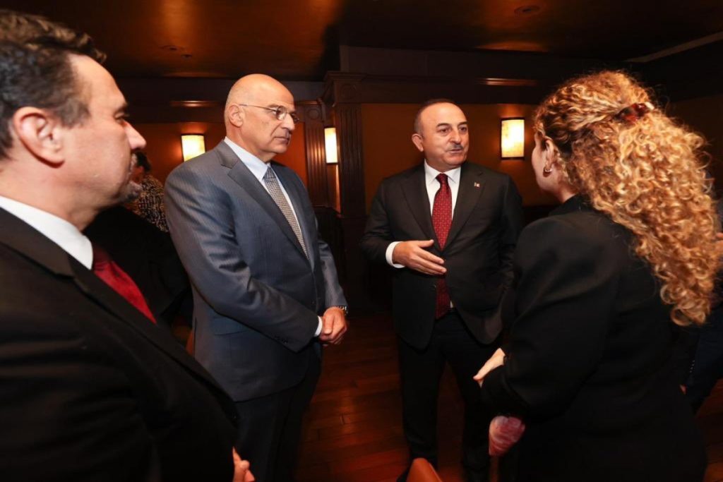 ΟΗΕ: Συναντήθηκε με τον Δένδια ο προκλητικός Τσαβούσογλου – Παραβρέθηκαν σε γεύμα εργασίας στη