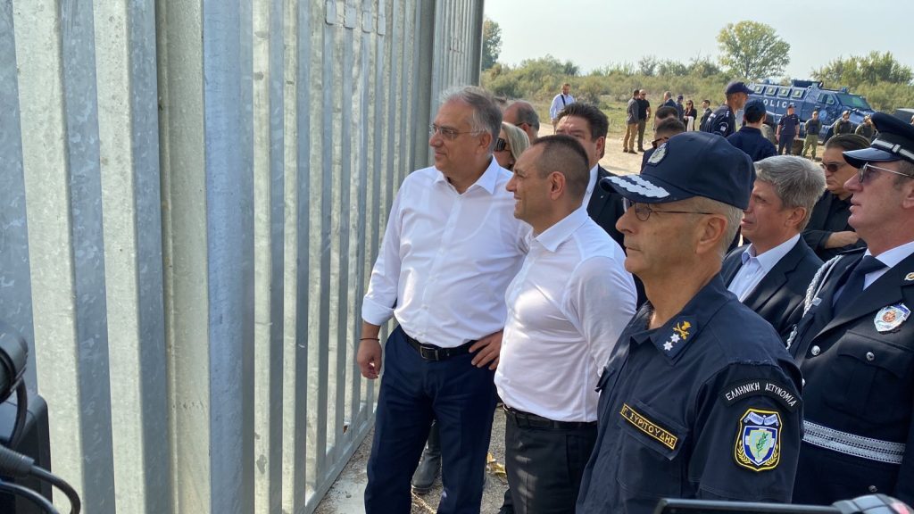 Σε πλήρη εξέλιξη η διαδικασία για την επέκταση του φράκτη στον Έβρο