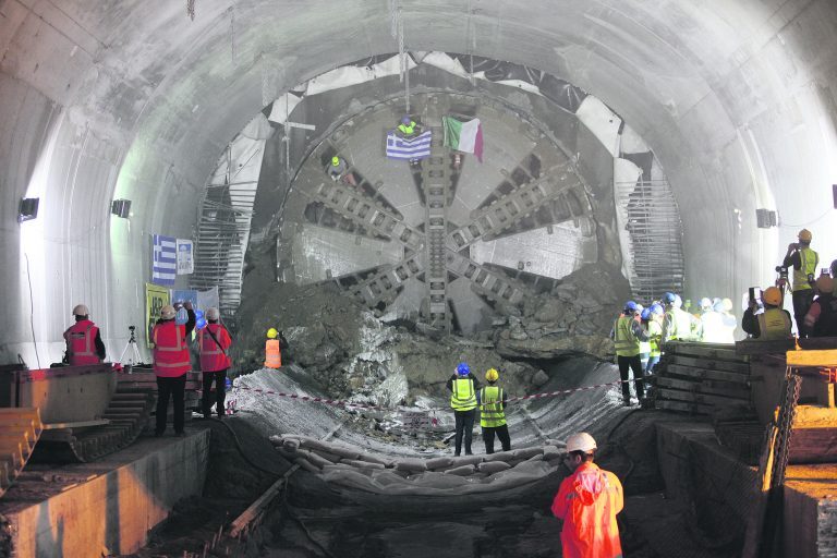 Μετρό Πειραιά: Πρεμιέρα τη Δευτέρα – Παρουσία Πρωθυπουργού τα εγκαίνια