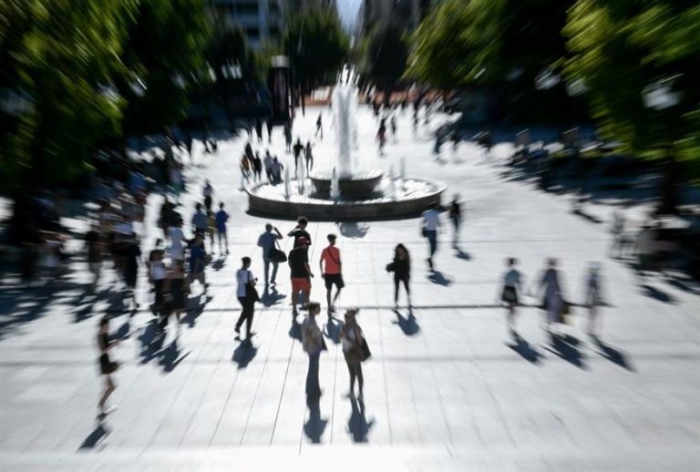 Έξτρα πακέτο στήριξης το 2023 – Τι προβλέπεται για τα αναδρομικά των συνταξιούχων και το τέλος επιτηδεύματος