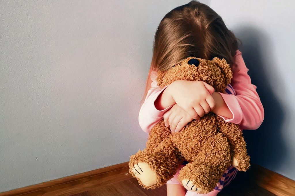 Αποκάλυψη Ε.Τ.: Θύμα βιασμού ένας ανήλικος κάθε 4 ημέρες