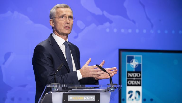 Στα χέρια του Στόλτενμπεργκ η αίτηση της Ουκρανίας για ένταξη στο NATO