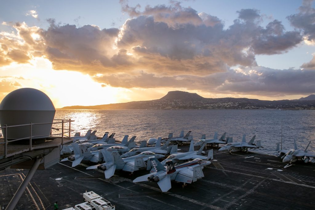 Μήνυμα με πολλούς αποδεκτές από την Αμερικανική πρεσβεία στην Αθήνα: Οι αμυντικοί δεσμοί Ελλάδας 