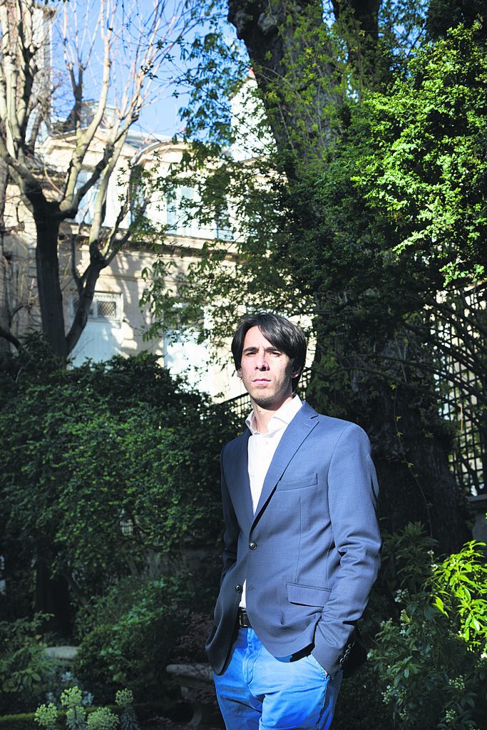 Πολ Γκρεβεγιάκ στον «Ε.Τ.»: Η λογοτεχνία είναι σαν το παράσιτο