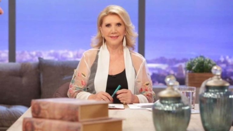 Λίτσα Πατέρα: Προειδοποιεί τα 12 ζώδια – «Από τώρα σας λέω τα επόμενα χρόνια θα…»