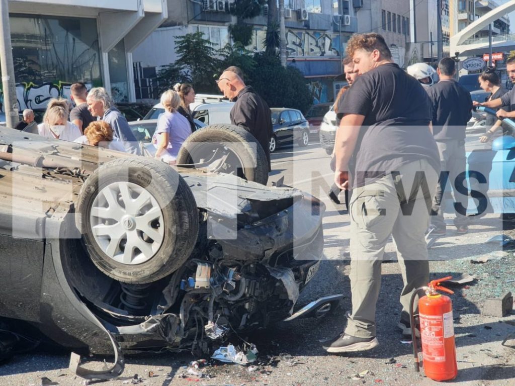 Σοβαρό τροχαίο στη Μεσογείων – Δύο τραυματίες