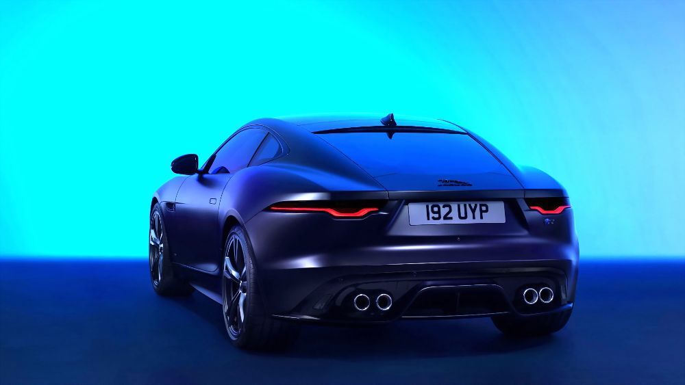 Η Jaguar F-Type μας αποχαιρετά με την 75 Edition