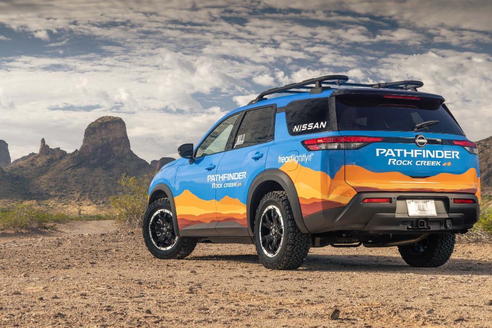 Nissan Pathfinder Rock Creek: Οδοστρωτήρας!
