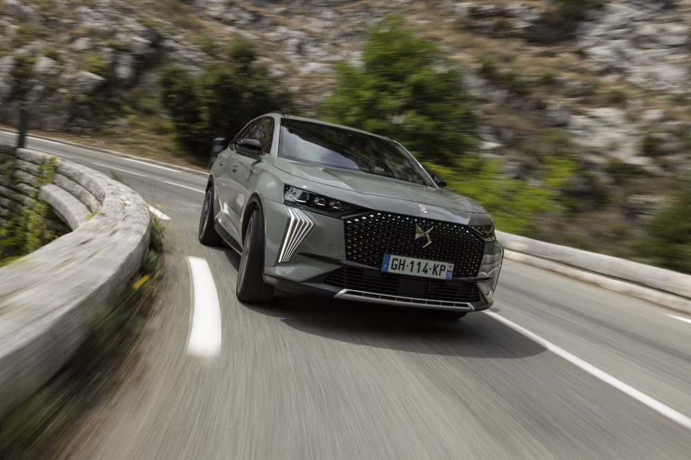 Ανανεωμένο DS 7: Ένα πολυτελές γαλλικό crossover