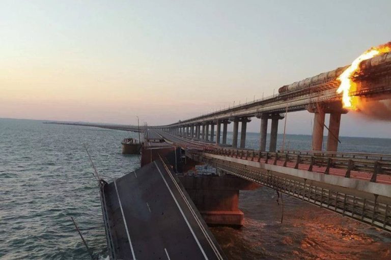 Γέφυρα της Κριμαίας: Η FSB συνέλαβε οκτώ υπόπτους για την επίθεση