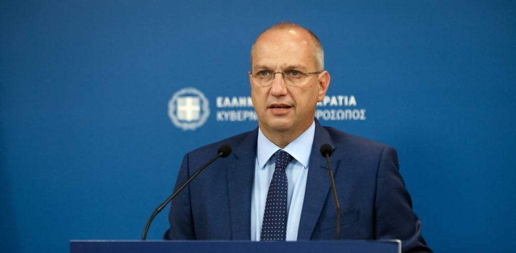 Οικονόμου για παρακολουθήσεις: Η κυβέρνηση δεν θα σταματήσει μέχρι να βρει την άκρη του νήματος στην υπόθεση