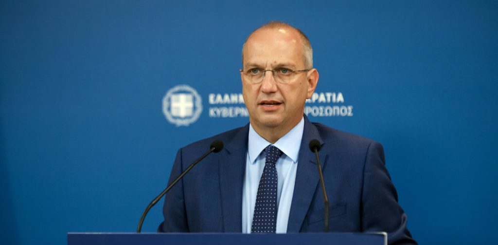 Οικονόμου για παρακολουθήσεις: Η κυβέρνηση δεν θα σταματήσει μέχρι να βρει την άκρη του νήματος στην υπόθεση