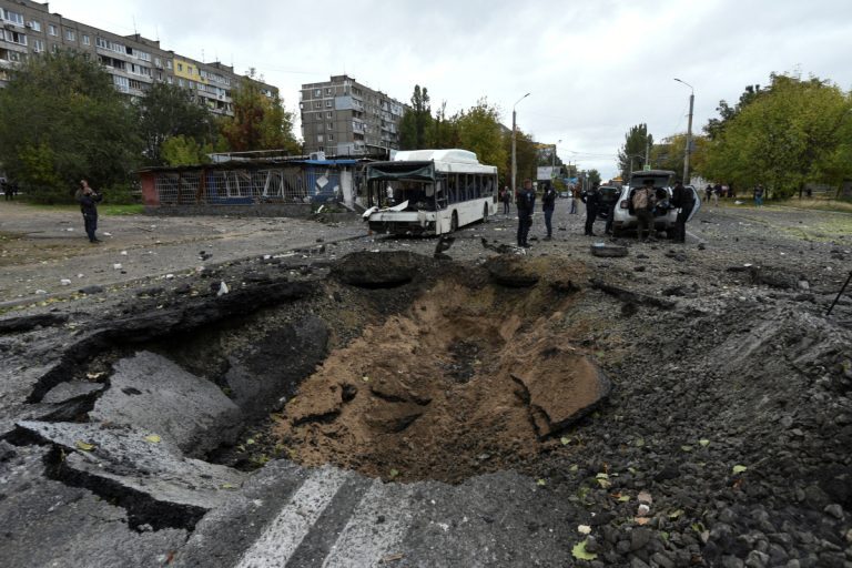 Πόλεμος στην Ουκρανία: Σε άγνωστα μονοπάτια οδηγεί η κλιμάκωση του Πούτιν – «Απόλυτη βαρβαρότητα» καταγγέλλουν οι ΗΠΑ