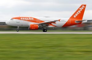 αεροπλάνο easyjet