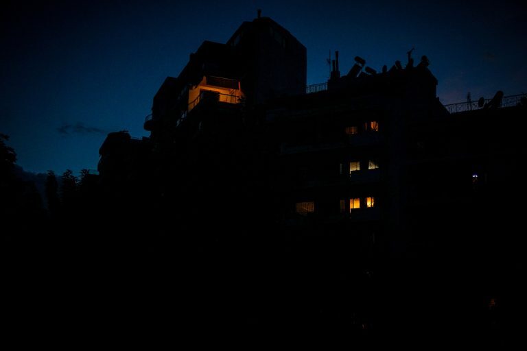 Χωρίς ρεύμα τώρα περιοχές της Αθήνας