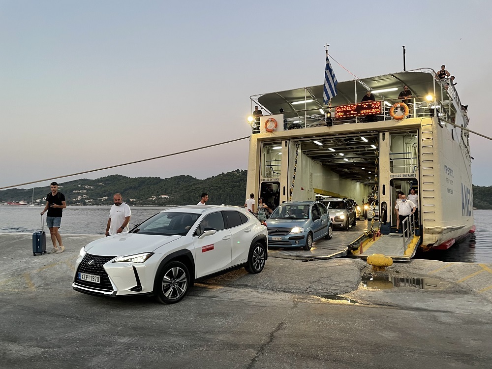 Lexus UX 300e: Αποστολή Αθήνα-Σκιάθος