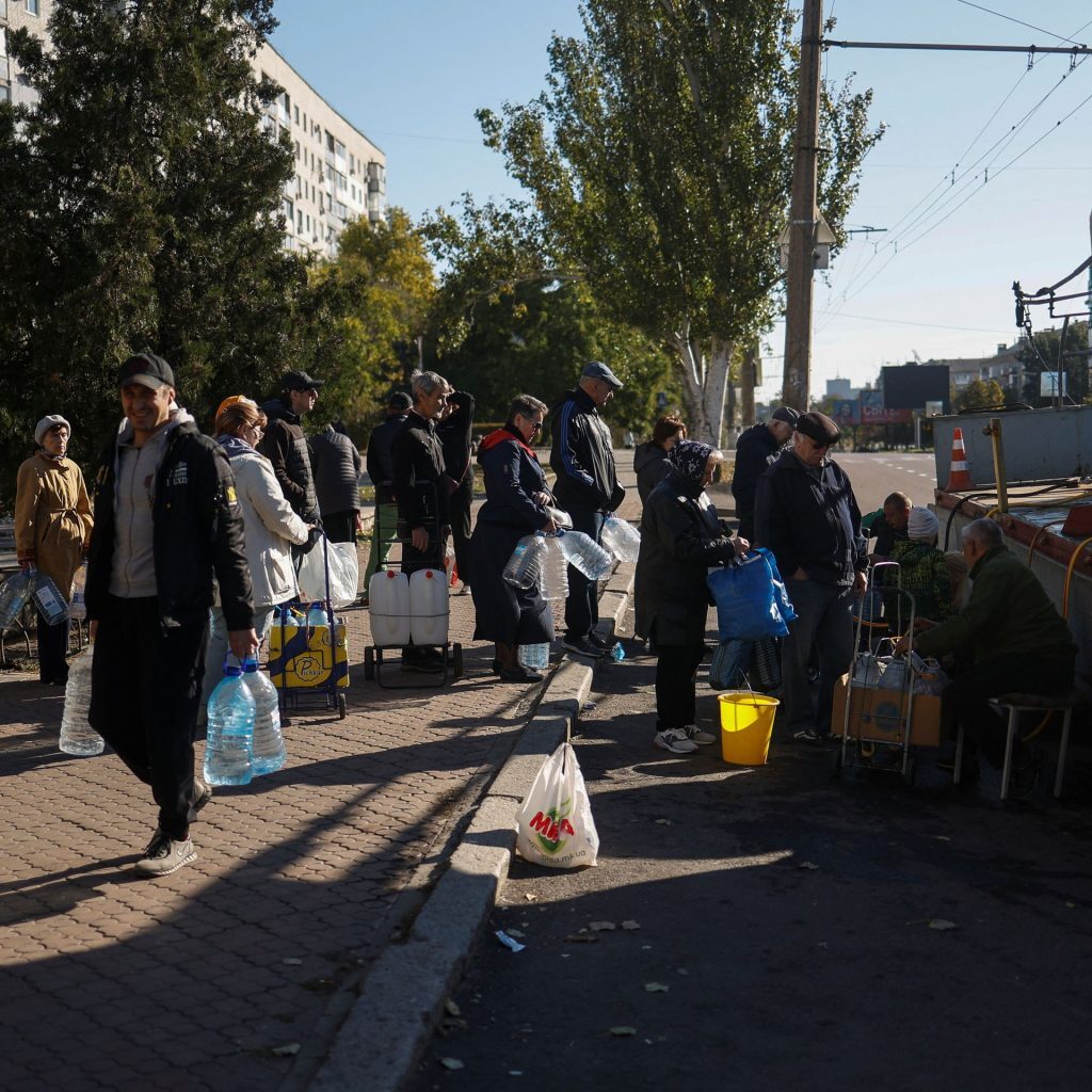 Ουκρανία: 15.000 άνθρωποι έχουν εκκενώσει τη Χερσώνα μέχρι στιγμής