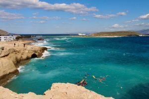 Λέσβος: Τουρκικά αλιευτικά συνόδευσαν τη βάρκα με τους μετανάστες
