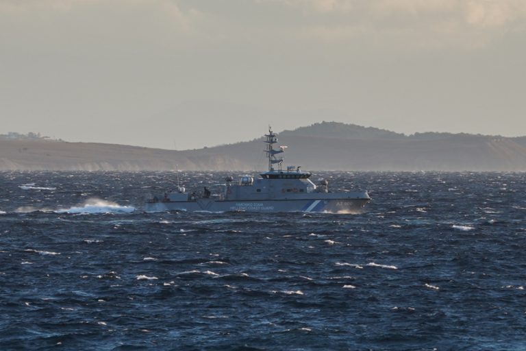 Σαντορίνη: Σύγκρουση τουριστικών σκαφών