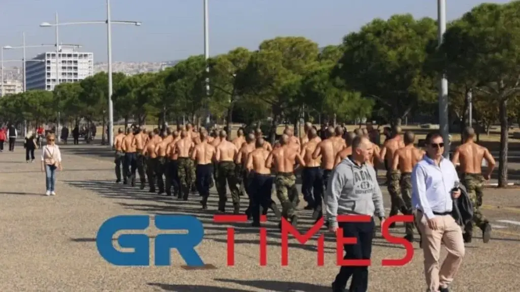 Θεσσαλονίκη: ΟΥΚάδες έκαναν γυμναστική στο κέντρο της πόλης
