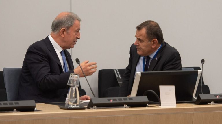 Τηλεφωνική επικοινωνία Παναγιωτόπουλου – Ακάρ – Τι συζήτησαν