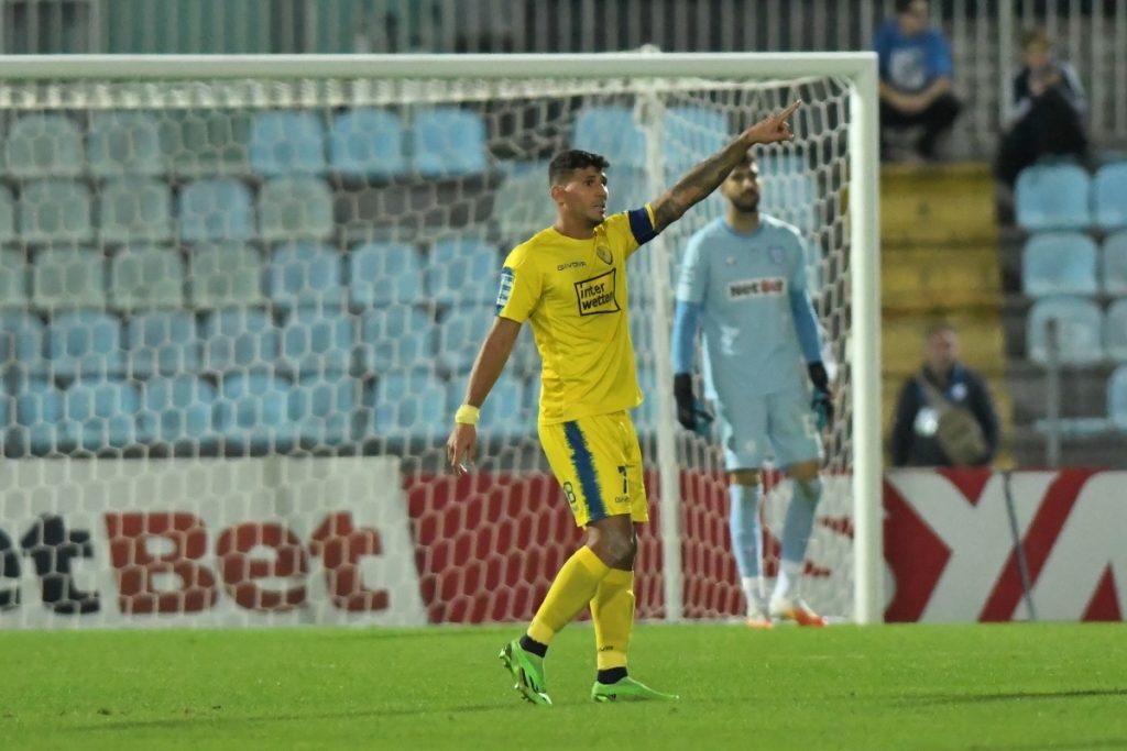 Super League: «Καρέ» ο Παναιτωλικός στα Γιάννενα με χατ-τρικ του Καρέλη