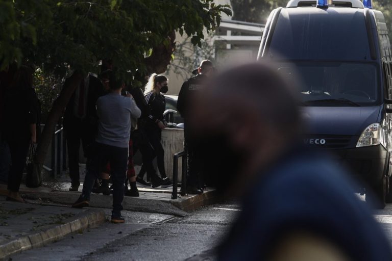 Ρούλα Πισπιρίγκου: Η ΕΛ.ΑΣ. διαψεύδει τα περί βασανισμού