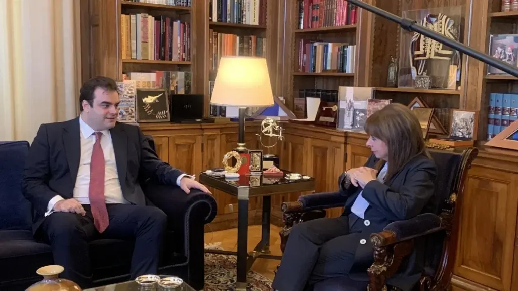 Πιερρακάκης: Ενημέρωσε τη Σακελλαροπούλου για τη ψηφιακή πρόοδο της χώρας